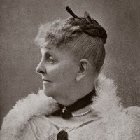 portrait of Sarah Angell
