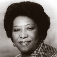 portrait of Rhetaugh Dumas