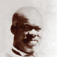 portrait of Sam Baylis